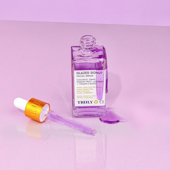 NEW Truly glazed donut facial glow serum - Picture 5 of 5